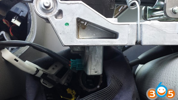 mercedes-w204-steering-lock-replacement-(3)