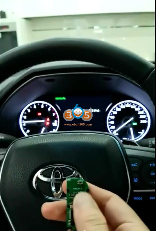 Copy Toyota Lexus 8A or 4D Smart Key with Lonsdor KH100 19